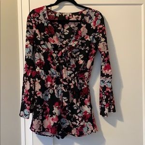 ❌SOLD❌ Floral romper